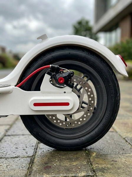 Электросамокат Xiaomi Mi Electric Scooter М365 Белый (500Вт) Belxi365 фото